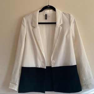 H&M Black and White Blazer Size 4